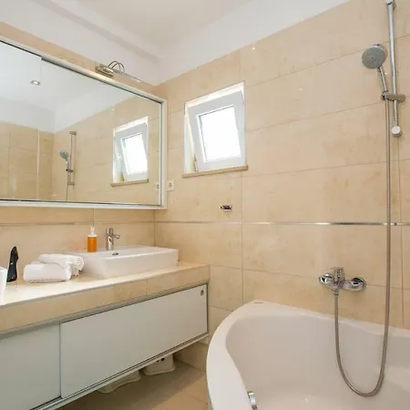 Apartment Laurels Mokošica